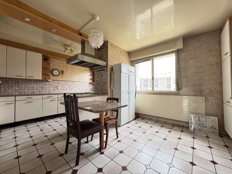 Apartment Saint-Germain-en-Laye - 4 bedrooms - 174m²