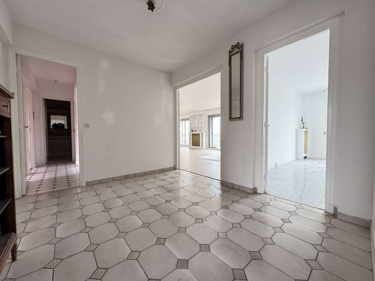 Apartment Saint-Germain-en-Laye - 4 bedrooms - 174m²