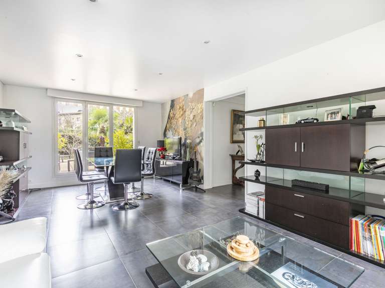 Appartement Saint-Germain-en-Laye - 2 chambres - 79m²