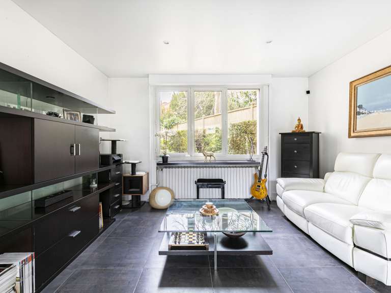 Appartement Saint-Germain-en-Laye - 2 chambres - 79m²