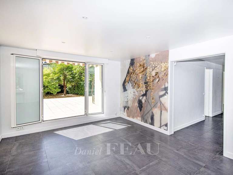 Appartement Saint-Germain-en-Laye - 2 chambres - 79m²