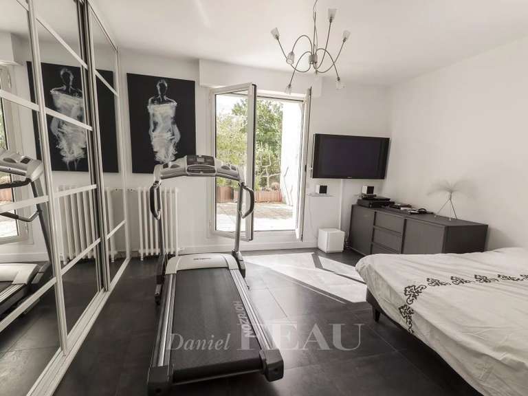 Appartement Saint-Germain-en-Laye - 2 chambres - 79m²