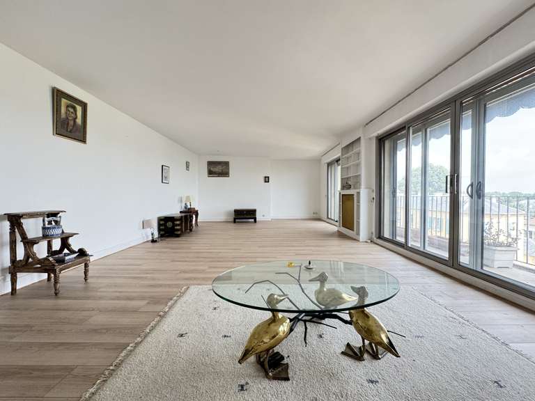 Appartement Saint-Germain-en-Laye - 4 chambres - 174m²