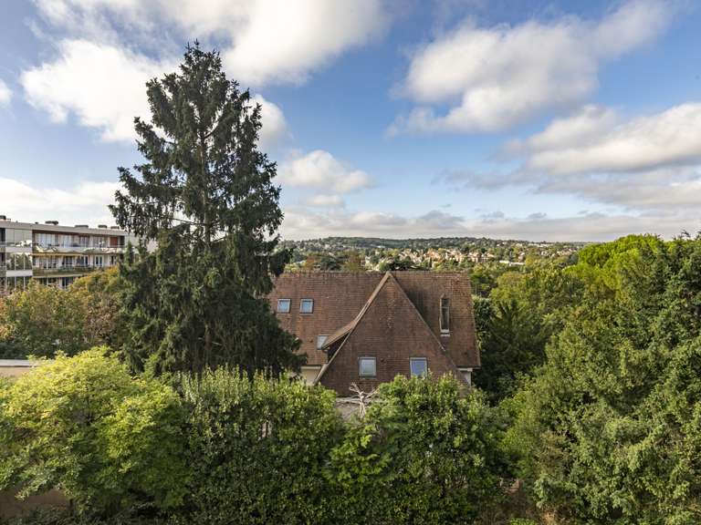 Apartment Saint-Germain-en-Laye - 4 bedrooms - 130m²