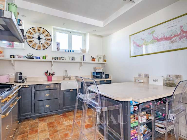 Appartement Saint-Germain-en-Laye - 3 chambres - 199m²