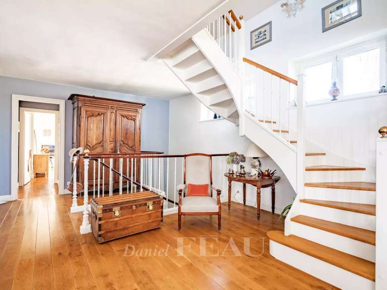 Appartement Saint-Germain-en-Laye - 3 chambres - 199m²