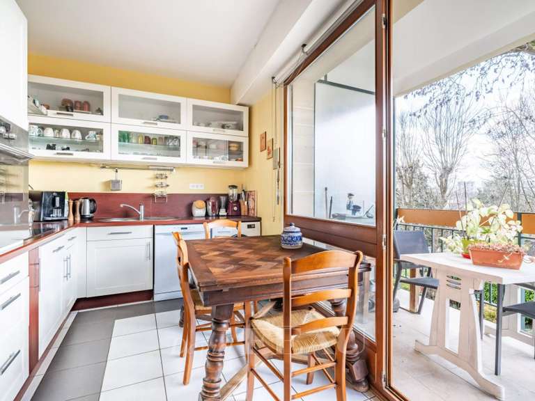 Appartement Saint-Germain-en-Laye - 3 chambres - 106m²