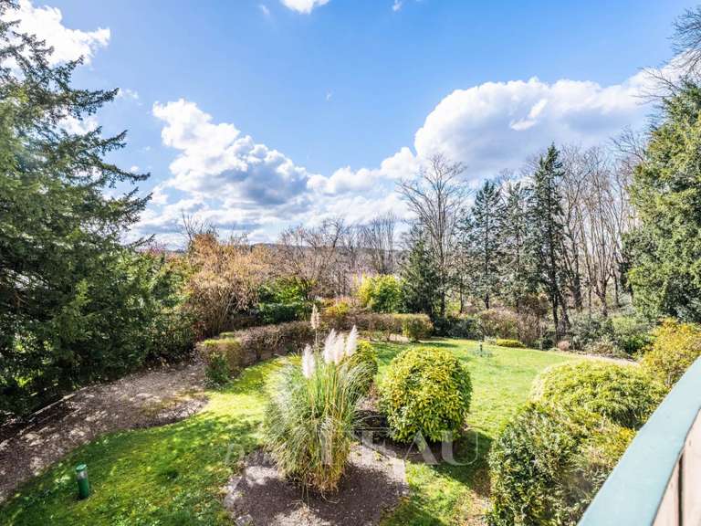 Appartement Saint-Germain-en-Laye - 3 chambres - 106m²