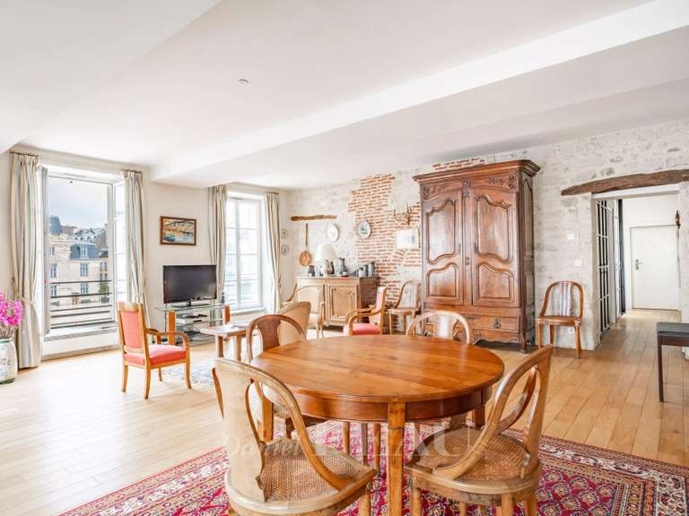 Appartement Saint-Germain-en-Laye - 2 chambres - 109m²