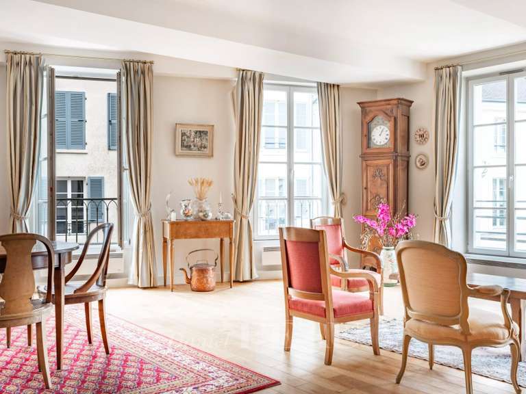 Appartement Saint-Germain-en-Laye - 2 chambres - 109m²
