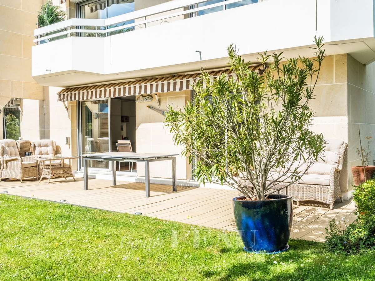 Apartment Saint-Germain-en-Laye