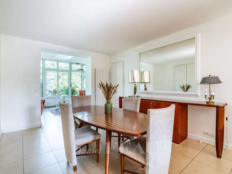 Appartement Saint-Germain-en-Laye - 4 chambres - 195m²