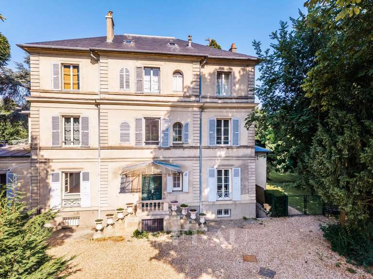 Appartement Saint-Germain-en-Laye - 4 chambres - 195m²