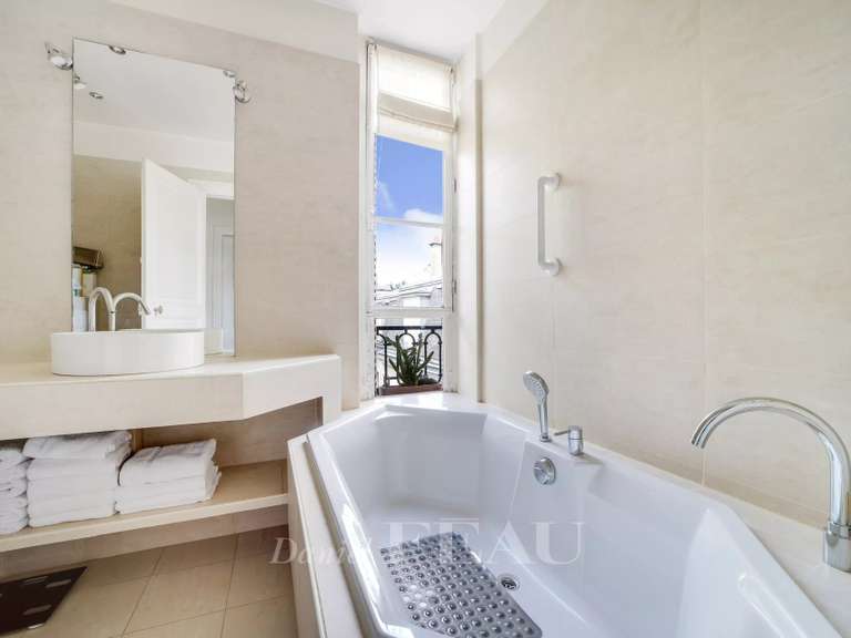 Appartement Saint-Germain-en-Laye - 2 chambres - 106m²