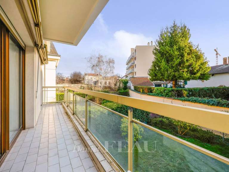 Appartement Saint-Germain-en-Laye - 1 chambre - 94m²