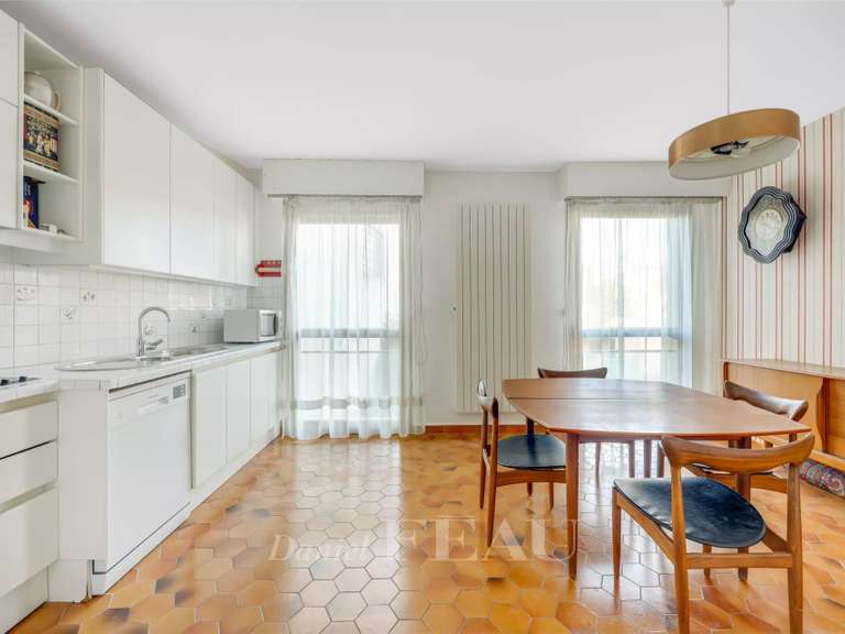 Appartement Saint-Germain-en-Laye - 1 chambre - 94m²