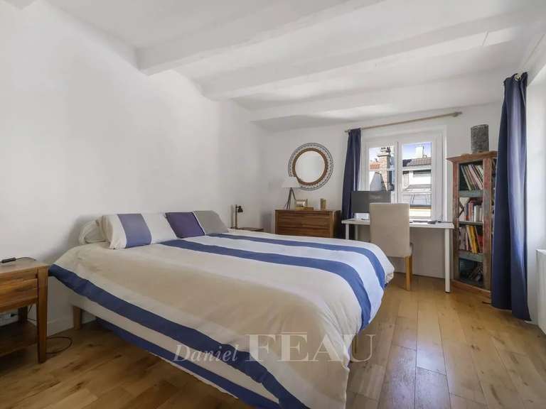 Appartement Saint-Germain-en-Laye - 2 chambres - 77m²