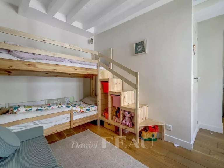 Appartement Saint-Germain-en-Laye - 2 chambres - 77m²