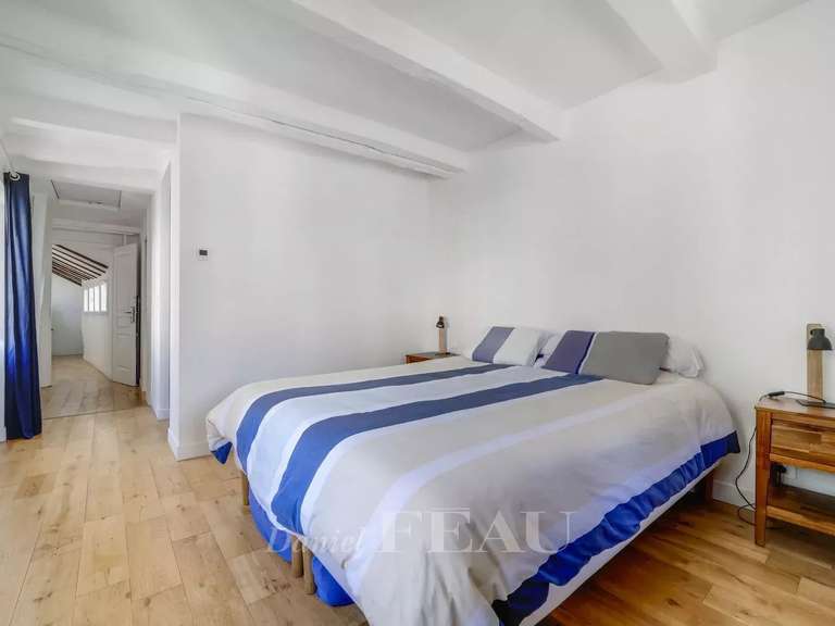 Appartement Saint-Germain-en-Laye - 2 chambres - 77m²