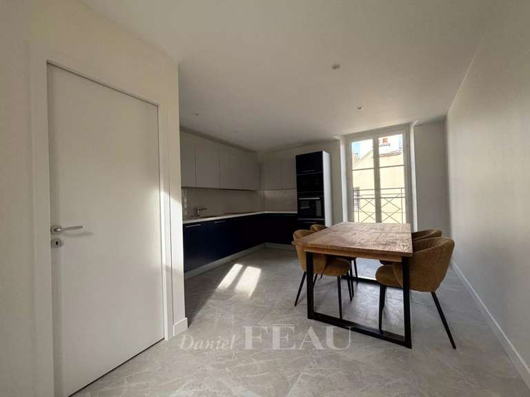 Appartement Saint-Germain-en-Laye - 3 chambres - 101m²