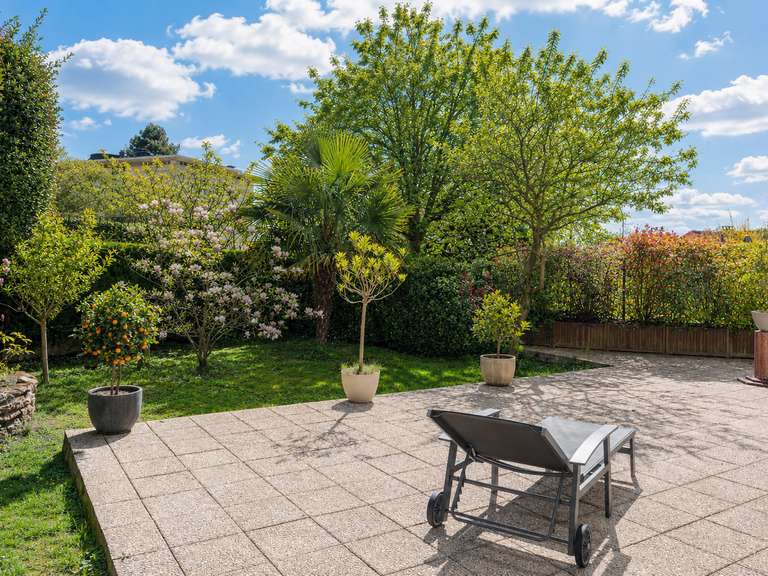 Appartement Saint-Germain-en-Laye - 2 chambres - 79m²