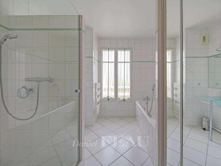 Appartement Saint-Germain-en-Laye - 3 chambres - 216m²