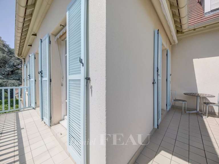 Appartement Saint-Germain-en-Laye - 3 chambres - 216m²