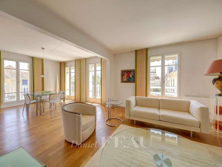 Appartement Saint-Germain-en-Laye - 3 chambres - 216m²