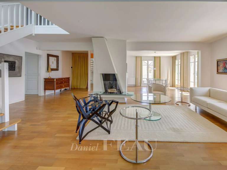 Appartement Saint-Germain-en-Laye - 3 chambres - 216m²