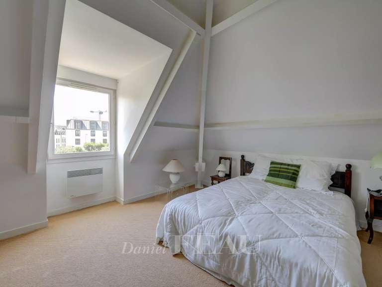 Appartement Saint-Germain-en-Laye - 3 chambres - 216m²