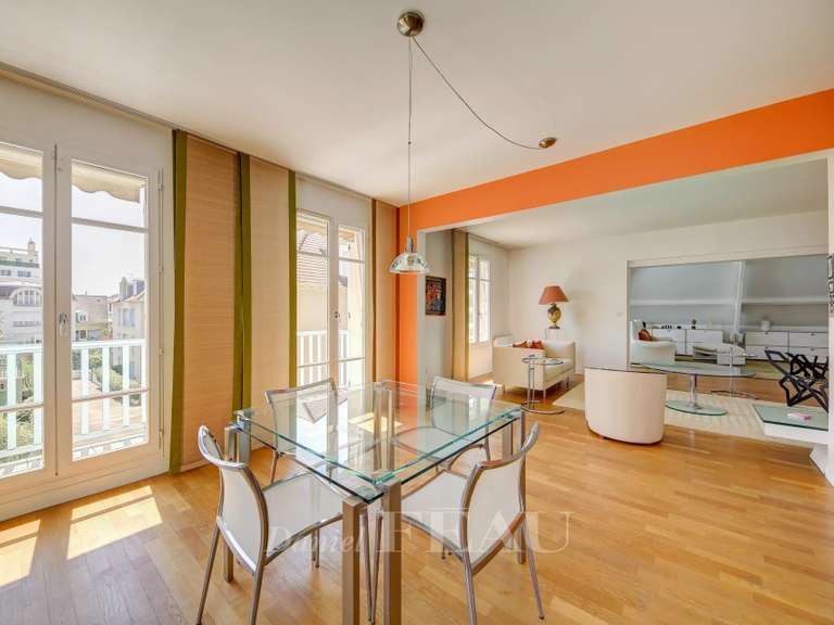 Appartement Saint-Germain-en-Laye - 3 chambres - 216m²