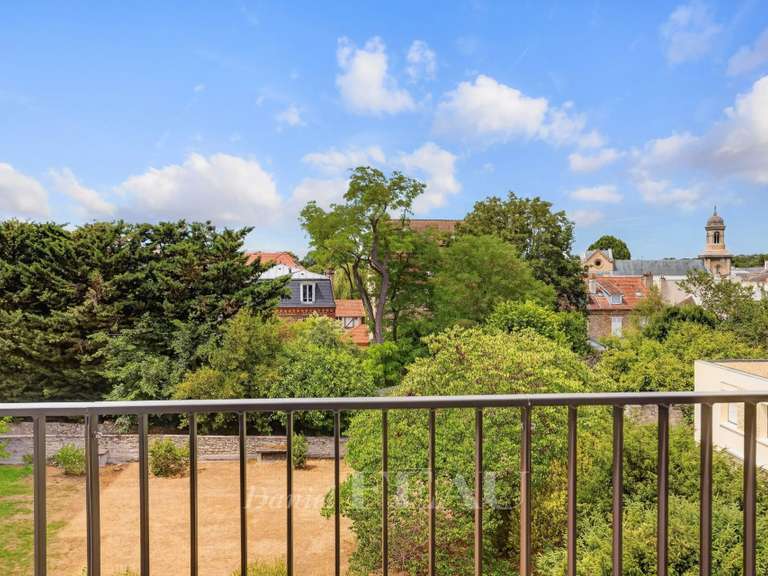 Apartment Saint-Germain-en-Laye - 4 bedrooms - 122m²