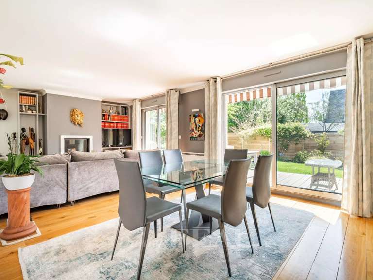 Appartement Saint-Germain-en-Laye - 3 chambres - 103m²