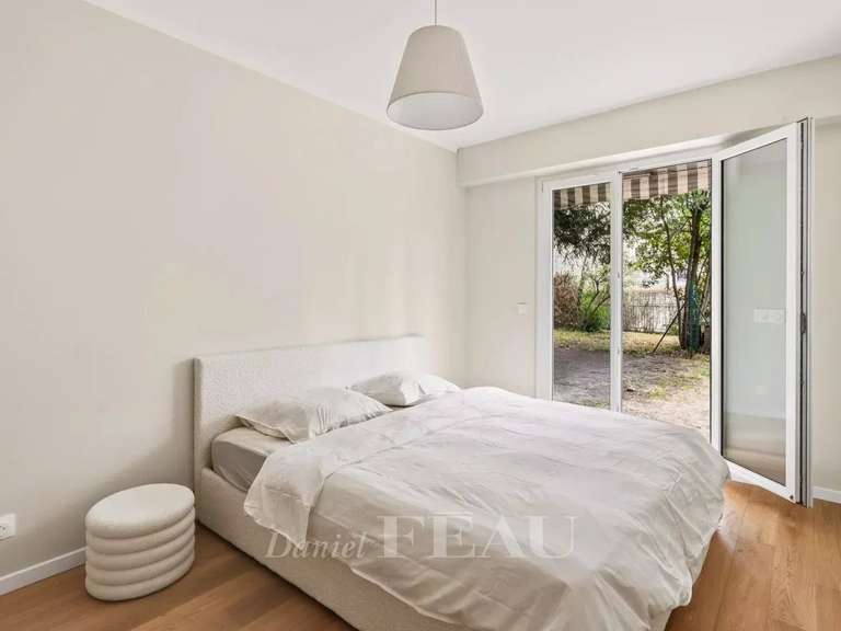 Apartment Saint-Germain-en-Laye - 3 bedrooms - 97m²