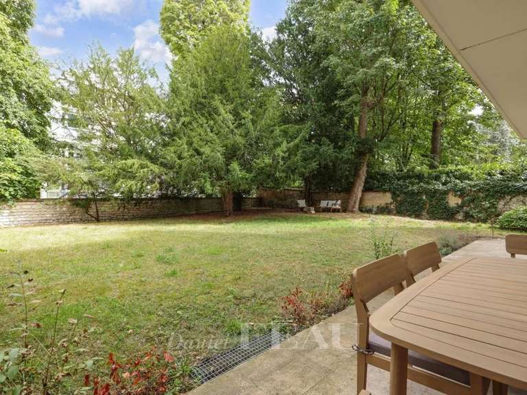 Apartment Saint-Germain-en-Laye - 3 bedrooms - 97m²