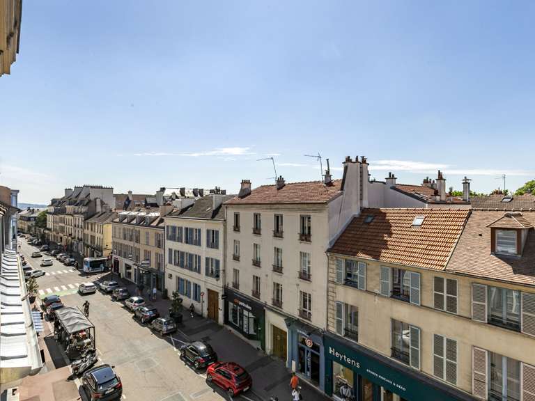 Appartement Saint-Germain-en-Laye - 3 chambres - 98m²