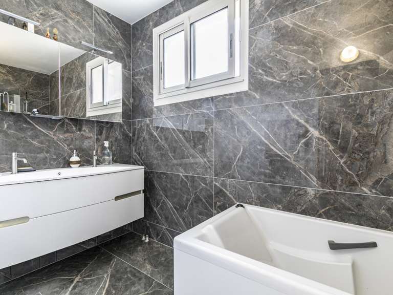 Appartement Saint-Germain-en-Laye - 3 chambres - 105m²