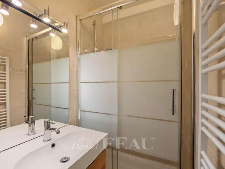Appartement Saint-Germain-en-Laye - 2 chambres - 64m²