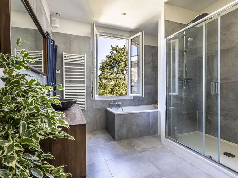 Appartement Saint-Germain-en-Laye - 3 chambres - 102m²