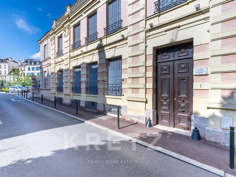 Mansion Saint-Germain-en-Laye - 5 bedrooms - 540m²