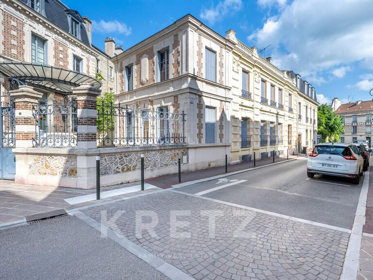 Mansion Saint-Germain-en-Laye - 5 bedrooms - 540m²