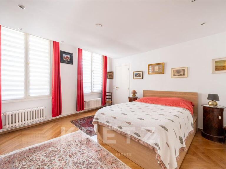 Mansion Saint-Germain-en-Laye - 5 bedrooms - 540m²