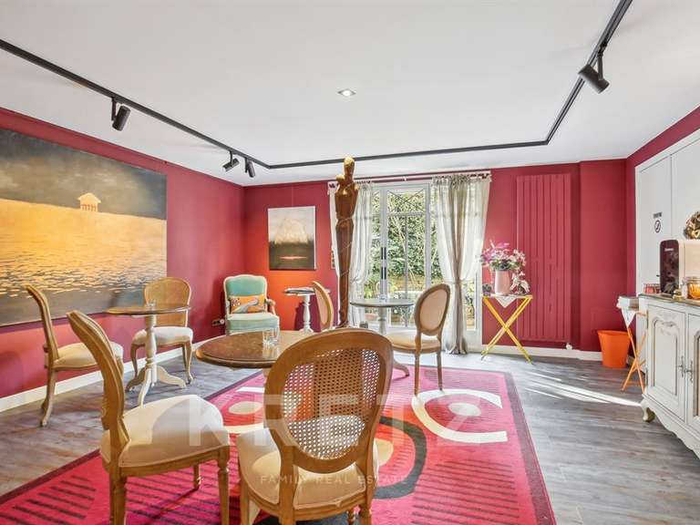 Hôtel particulier Saint-Germain-en-Laye - 10 chambres - 812m²