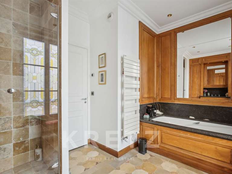 Hôtel particulier Saint-Germain-en-Laye - 10 chambres - 812m²
