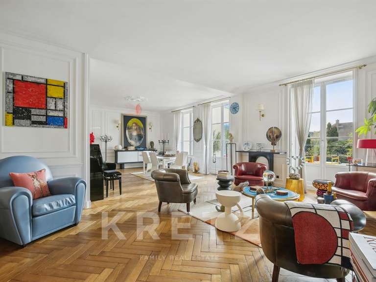 Hôtel particulier Saint-Germain-en-Laye - 10 chambres - 812m²