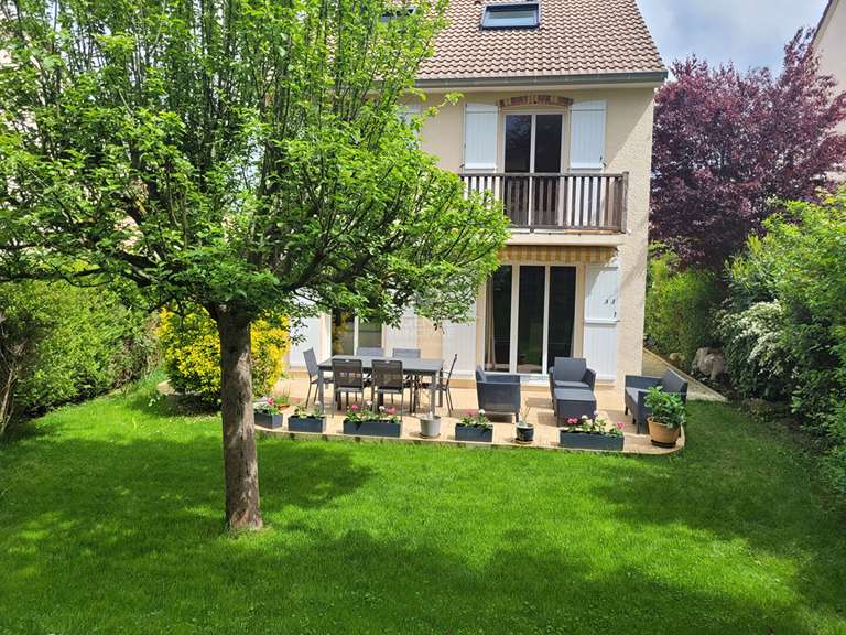 Maison Saint-Germain-en-Laye - 5 chambres - 142m²