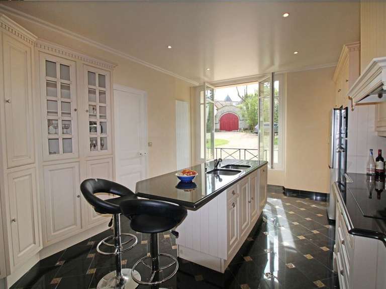 House Saint-Germain-en-Laye - 6 bedrooms - 480m²