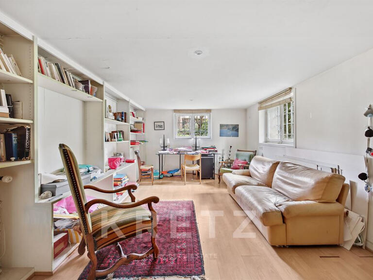 House Saint-Germain-en-Laye - 8 bedrooms - 330m²