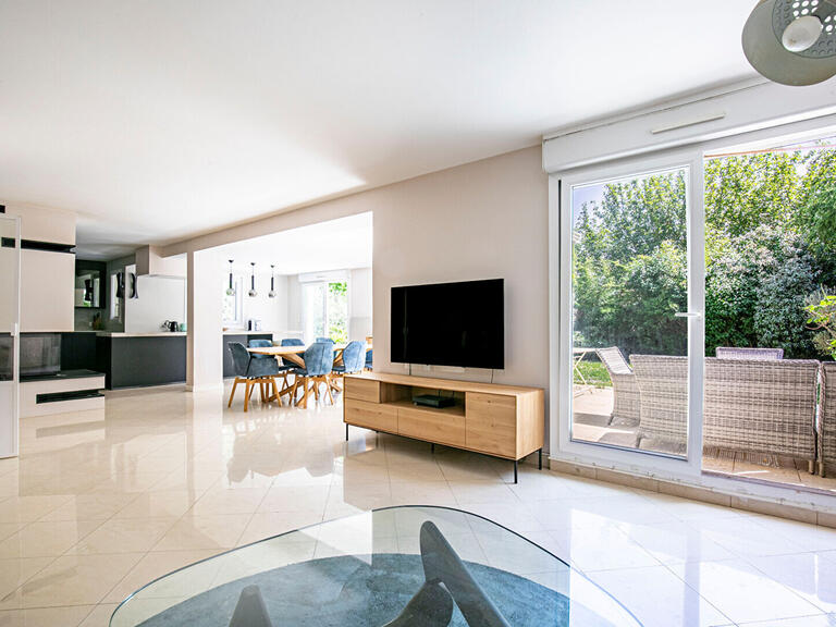 House Saint-Germain-en-Laye - 5 bedrooms - 190m²