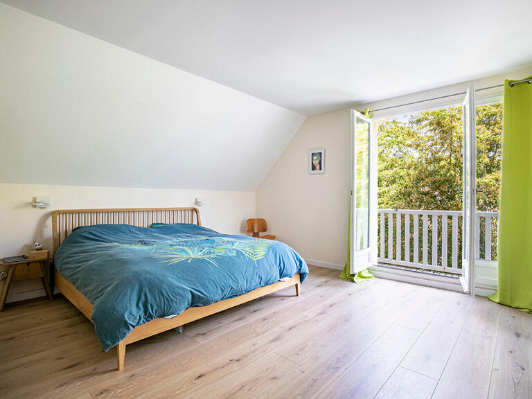 House Saint-Germain-en-Laye - 5 bedrooms - 190m²